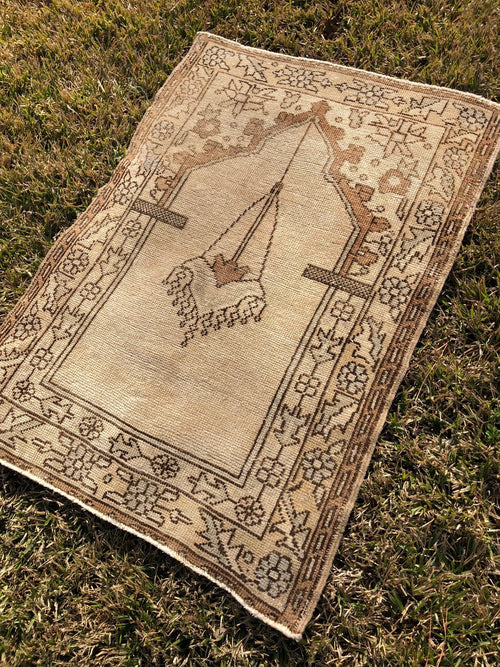 Mini Prayer Rug